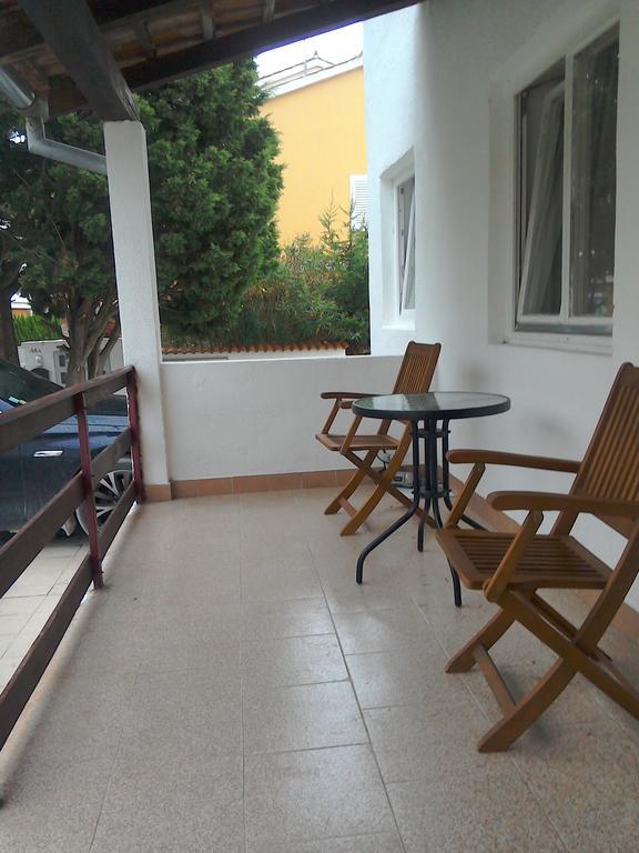 Apartments And Rooms Camelia Premantura Extérieur photo